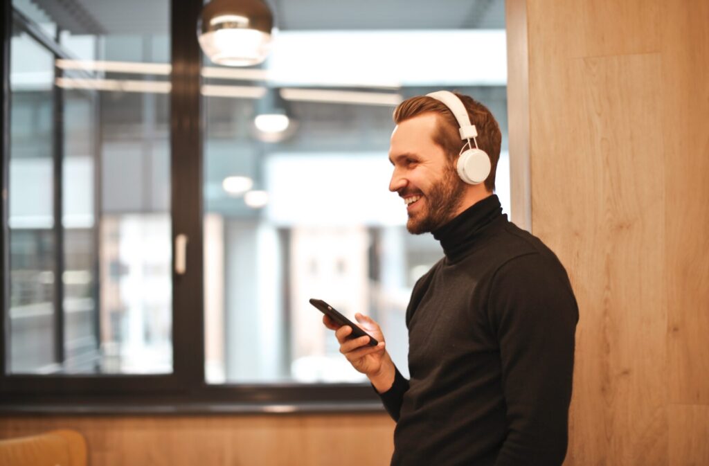 Bluetooth Technology in the Telecommunication Industry: A Seamless Connection